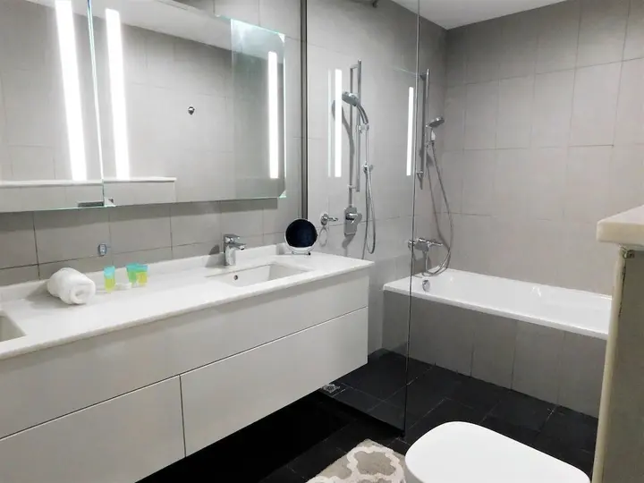 Дубай: Luton Vacation Homes - Royal Bay