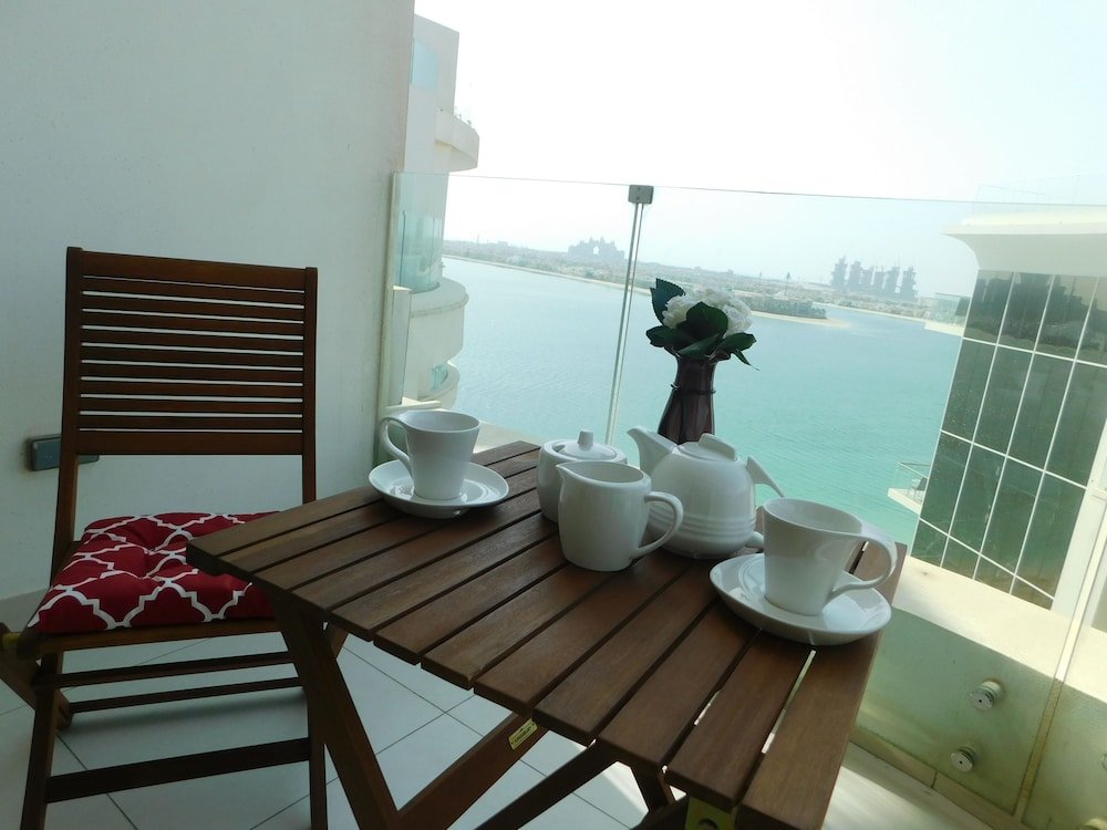 Дубай: Luton Vacation Homes - Royal Bay
