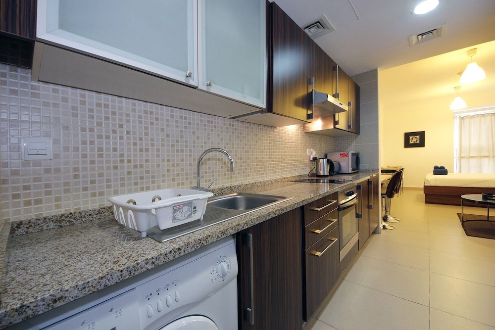 Дубай: New Arabian Holiday Homes - Goldcrest