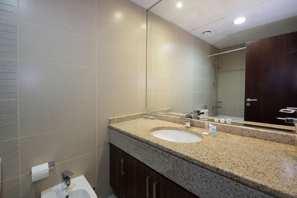 Дубай: New Arabian Holiday Homes - Goldcrest