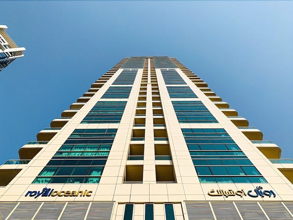 Дубай: One Perfect Stay Royal Oceanic- One Bedroom Apartment
