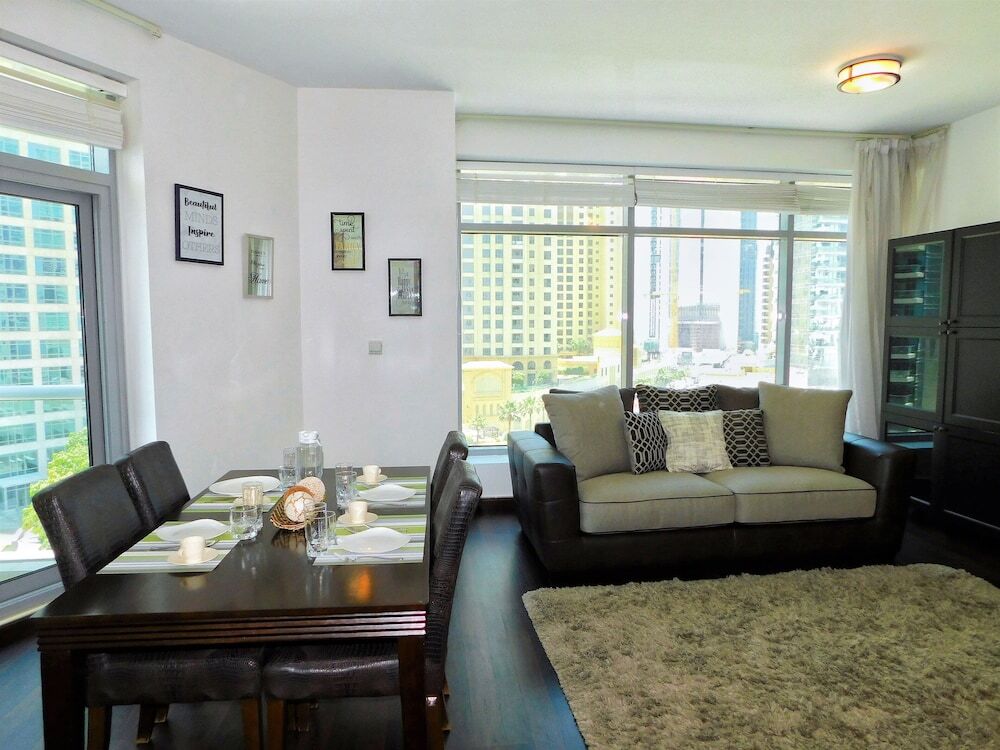 Дубай: Luton Vacation Homes Park Island