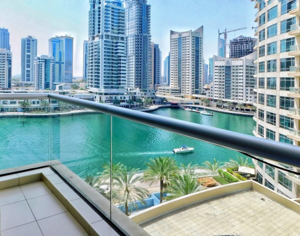 Дубай: Luton Vacation Homes Park Island