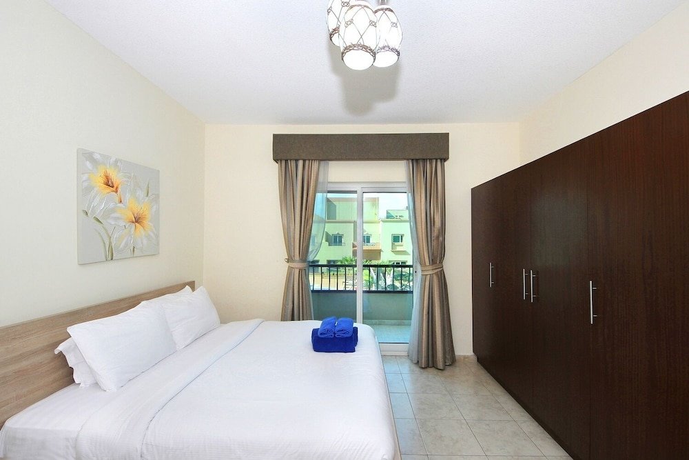 Дубай: New Arabian Holiday Homes Imperial Jvt