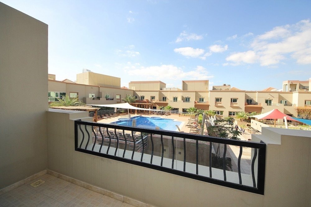 Дубай: New Arabian Holiday Homes Imperial Jvt