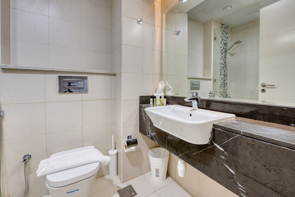 Дубай: Luton Vacation Homes Roy Mediterrian