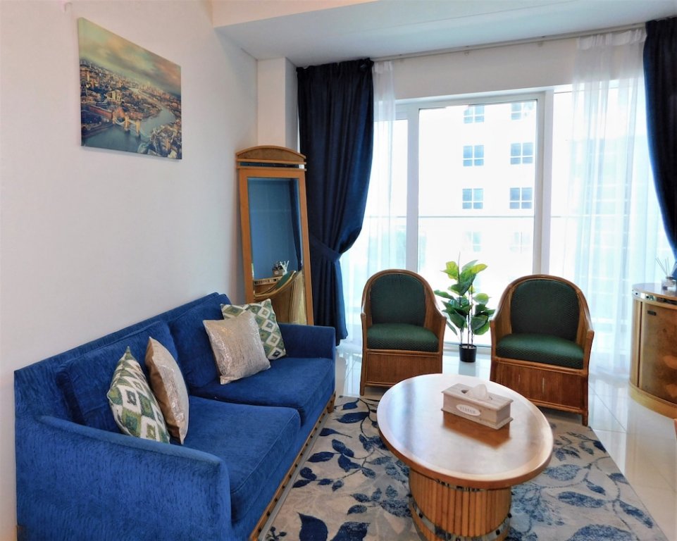 Дубай: Luton Vacation Homes Damac Heights