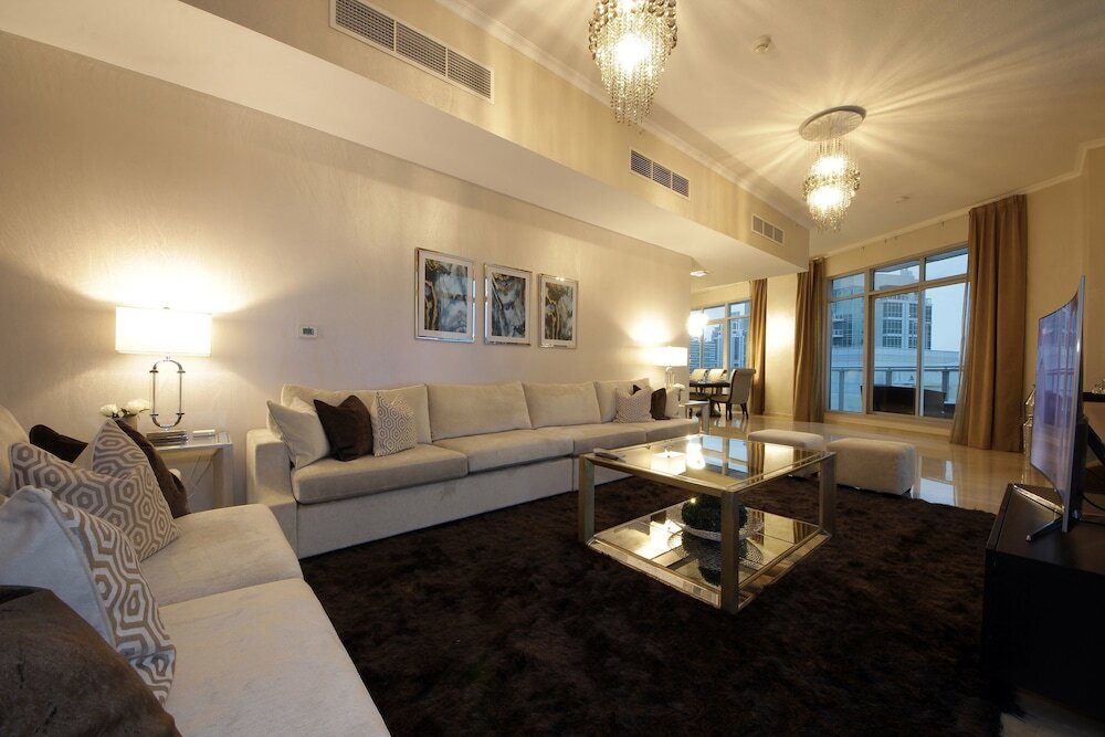 Дубай: Signature Holiday Homes - The Penthouse