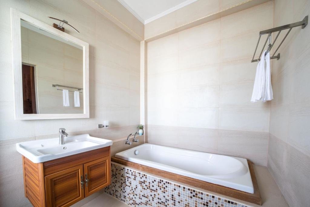 Гураиду (Атолл Каафу): Rosy Villa Hotel