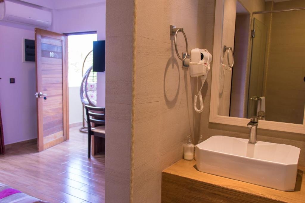 Гураиду (Атолл Каафу): Rosy Villa Hotel