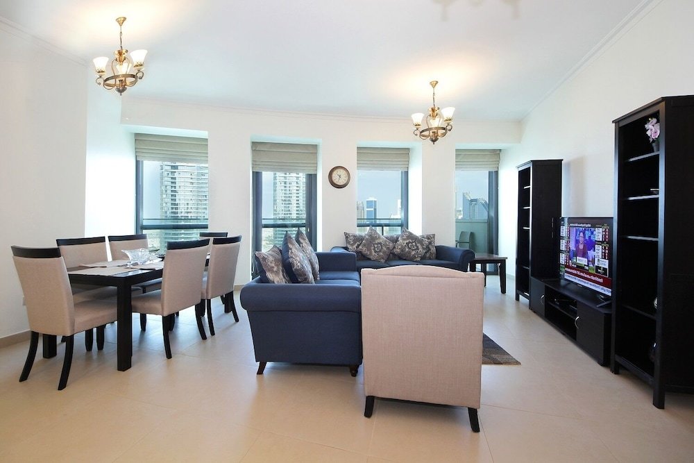 Дубай: New Arabian Holiday Homes - Burj Vista