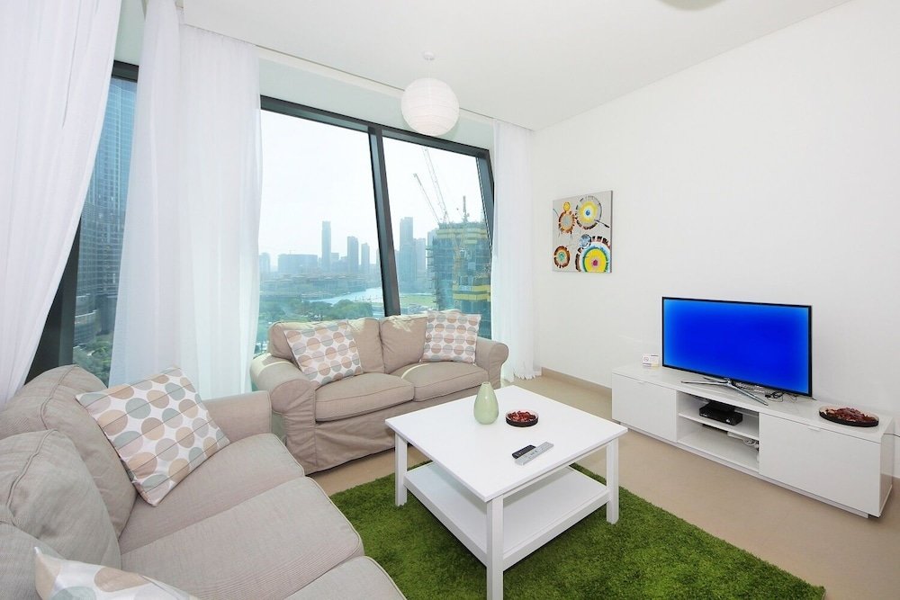 Дубай: New Arabian Holiday Homes - Burj Vista