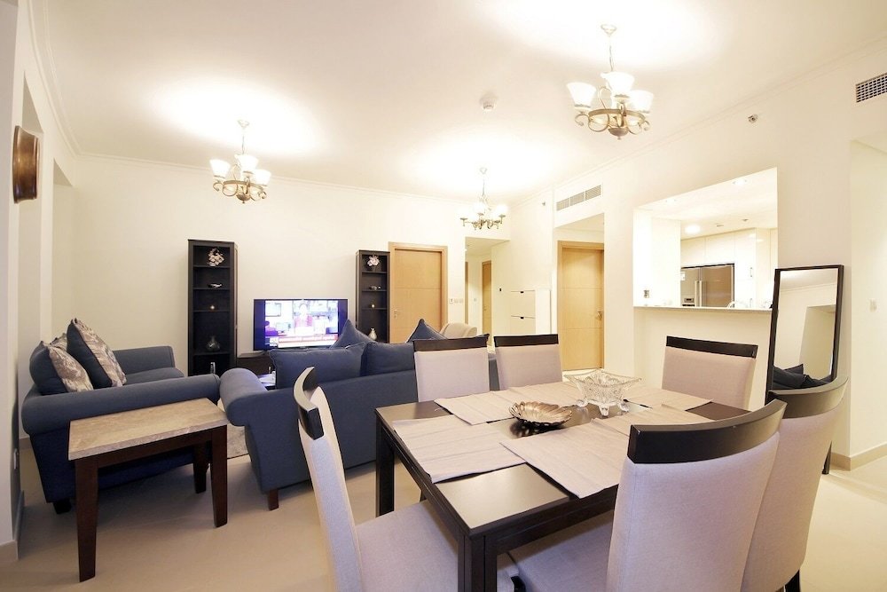 Дубай: New Arabian Holiday Homes - Burj Vista