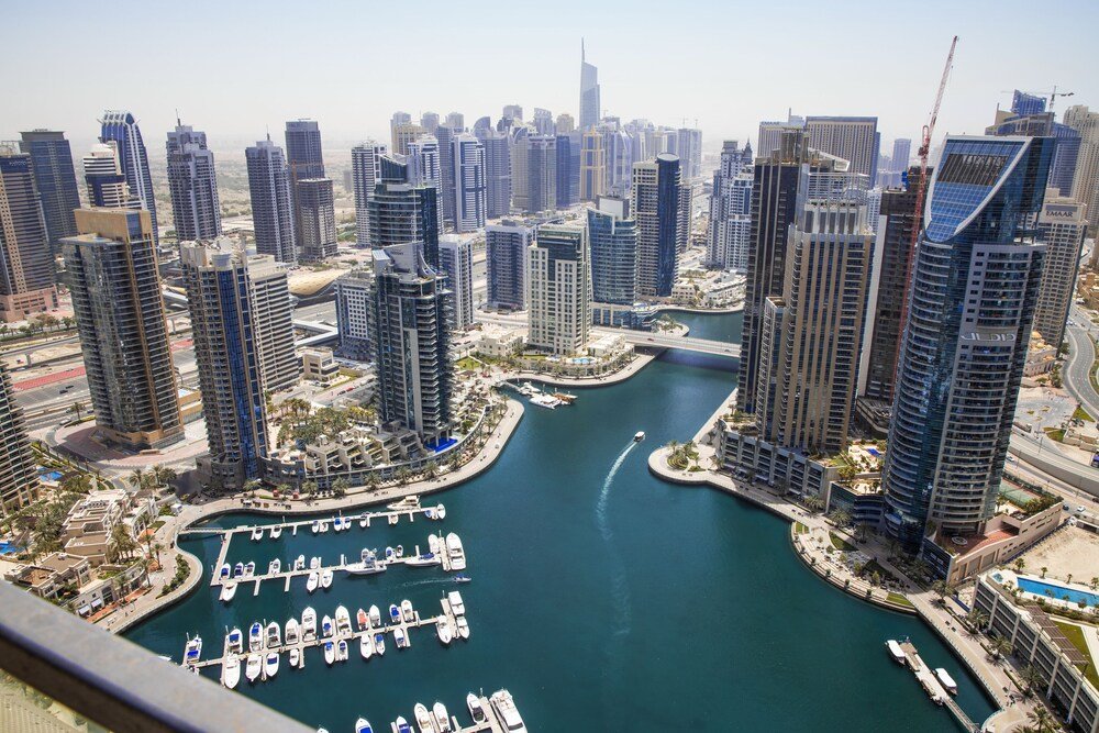 Дубай: Edens Dubai - Marina Gate