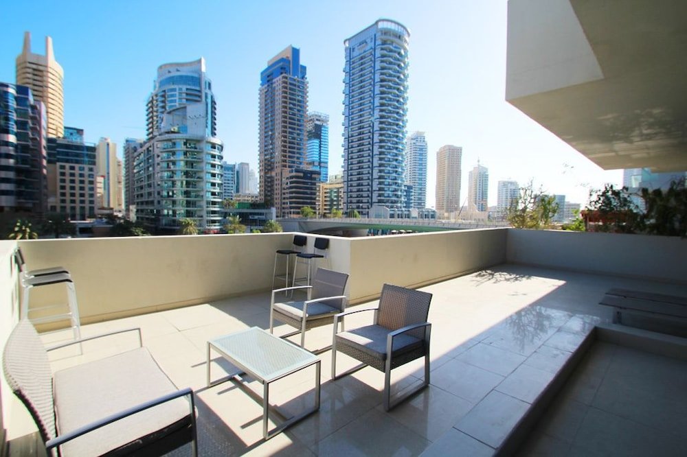 Дубай: Kennedy Towers - Marina Wharf