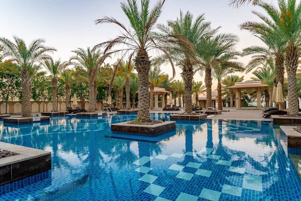 Дубай: Luton Vacation Homes Grandeur Residence