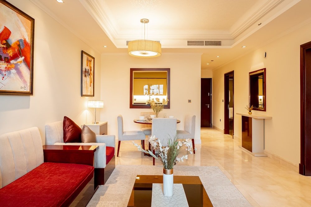 Дубай: Luton Vacation Homes Grandeur Residence