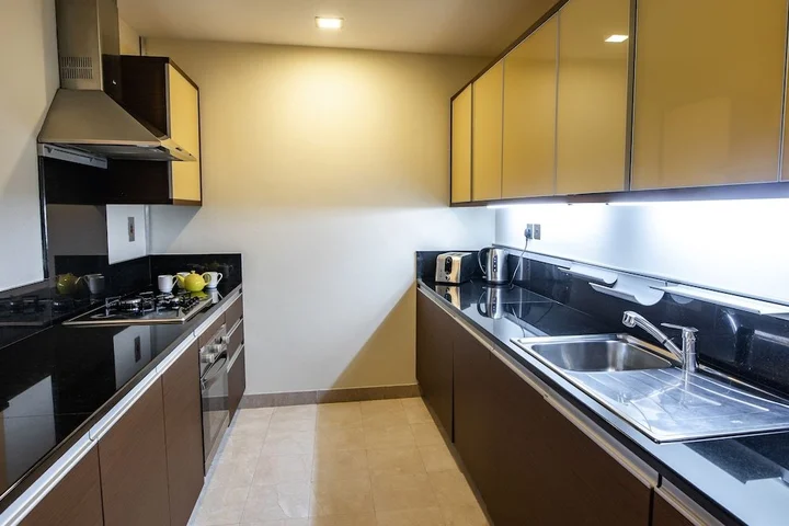 Дубай: Luton Vacation Homes Grandeur Residence