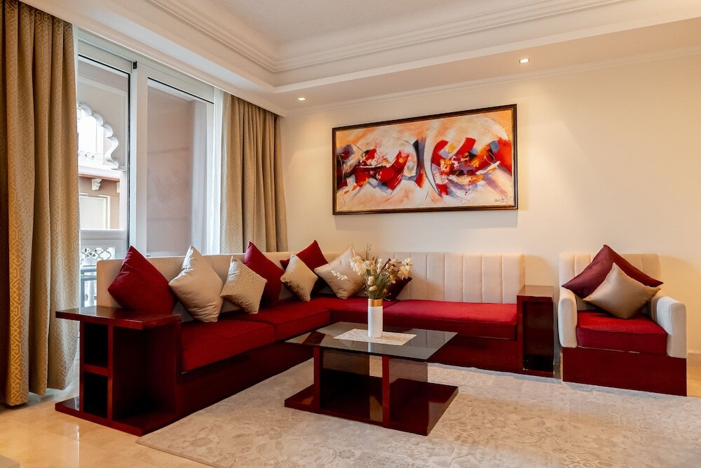 Дубай: Luton Vacation Homes Grandeur Residence