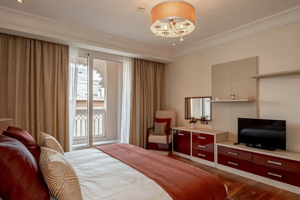 Дубай: Luton Vacation Homes Grandeur Residence