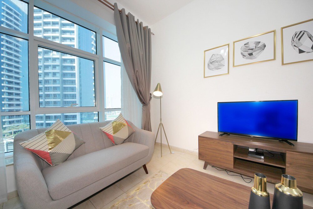 Дубай: Signature Holiday Homes - Al Fahad Dubai