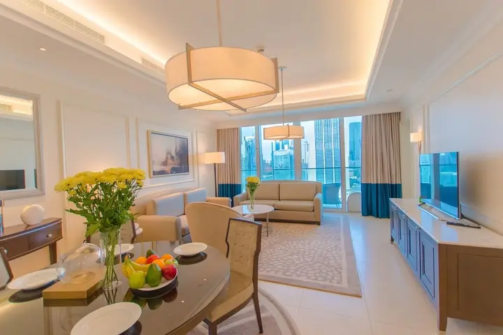 Дубай: Edens Dubai Address Blvd
