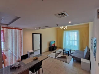 Дубай: Jumeirah Lake Towers Preatoni Apartments