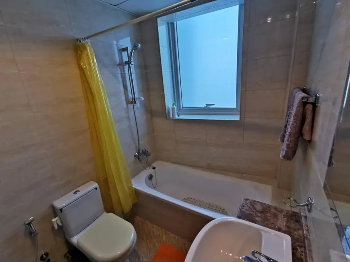 Дубай: Jumeirah Lake Towers Preatoni Apartments