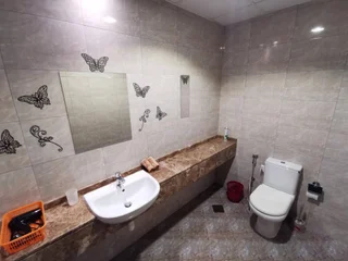 Дубай: Jumeirah Lake Towers Preatoni Apartments