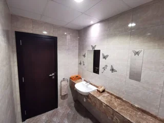 Дубай: Jumeirah Lake Towers Preatoni Apartments