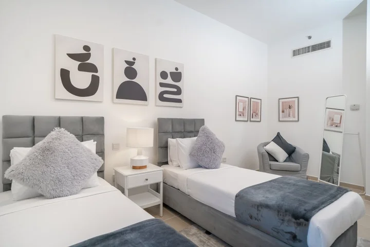 Дубай: HiGuests Vacation Homes - Rimal 6 Apartments