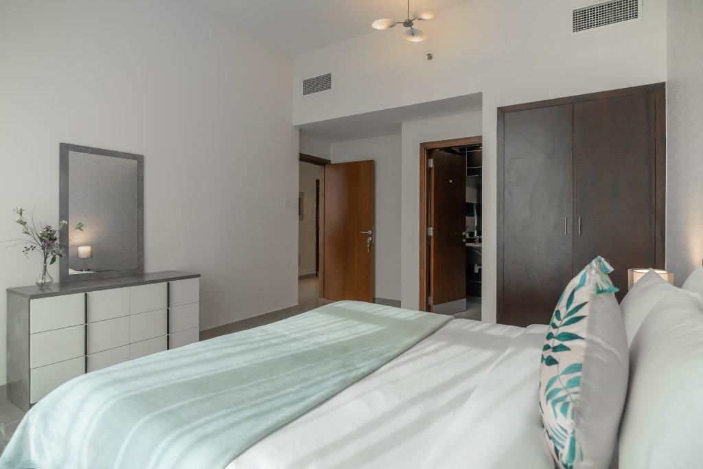 Дубай: HiGuests Vacation Homes - Oudah Tower Apartments	
