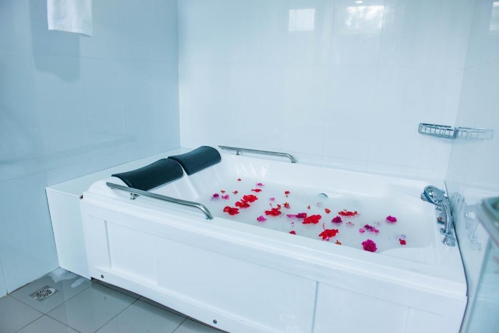 Атолл Адду: Отель Xen Midu Hotel Addu City Maldives