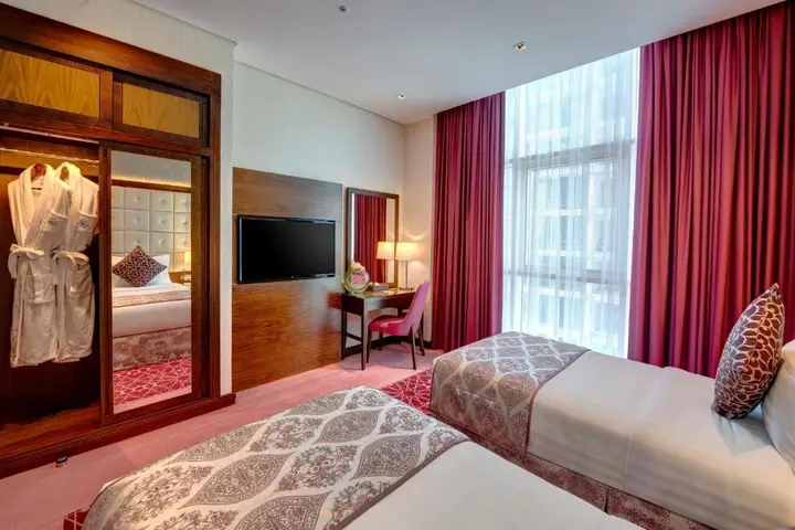 Дубай: Royal Continental Suites Business Bay - Deluxe Apartments
