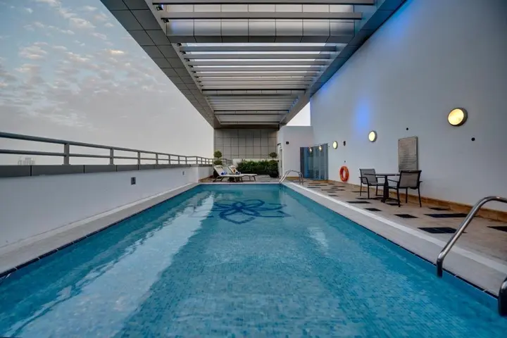 Дубай: Royal Continental Suites Business Bay - Deluxe Apartments