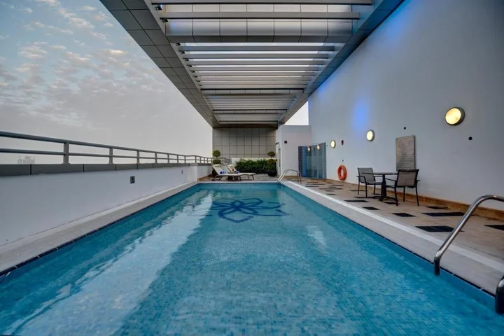 Дубай: Royal Continental Suites Business Bay - Deluxe Apartments