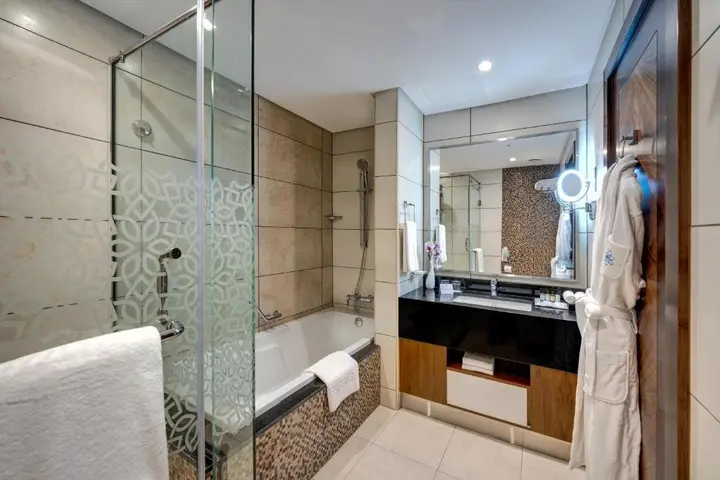 Дубай: Royal Continental Suites Business Bay - Deluxe Apartments