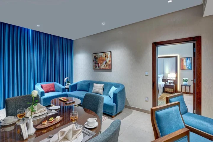 Дубай: Royal Continental Suites Business Bay - Deluxe Apartments