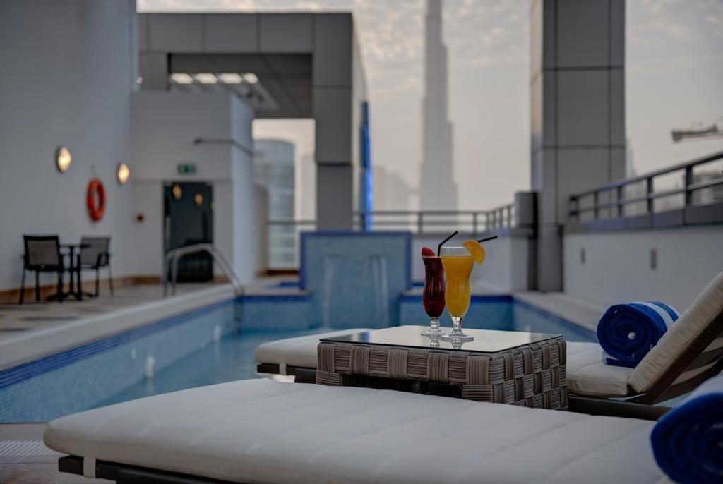 Дубай: Royal Continental Suites Business Bay - Deluxe Apartments