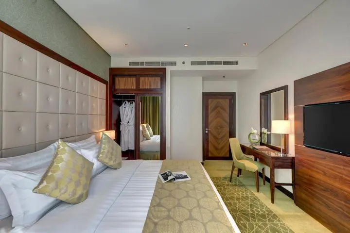 Дубай: Royal Continental Suites Business Bay - Deluxe Apartments
