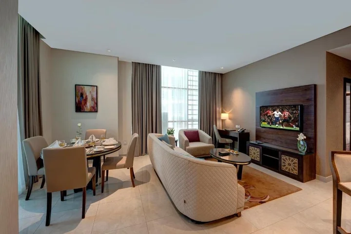Дубай: Royal Continental Suites Business Bay - Deluxe Apartments
