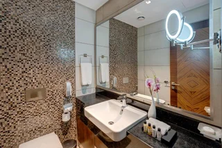 Дубай: Royal Continental Suites Business Bay - Deluxe Apartments