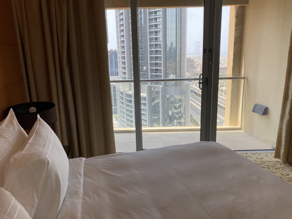 Дубай: Luxury stay at Fashion Avenue Dubai Mall Residence