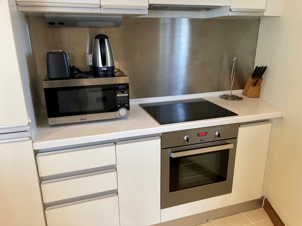 Дубай: Luxury stay at Fashion Avenue Dubai Mall Residence