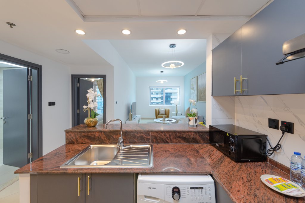 Дубай: Апартаменты Marco Polo - Splendid 1BR Apt with Marina View & Close to Metro