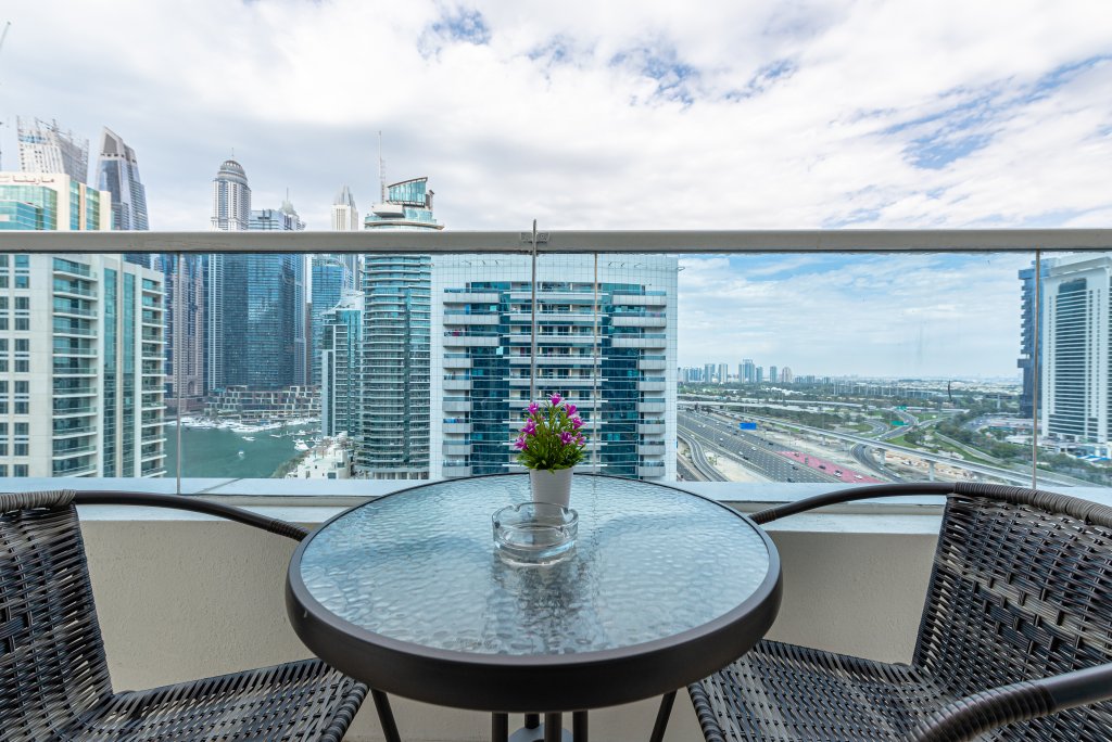 Дубай: Апартаменты Marco Polo - Splendid 1BR Apt with Marina View & Close to Metro
