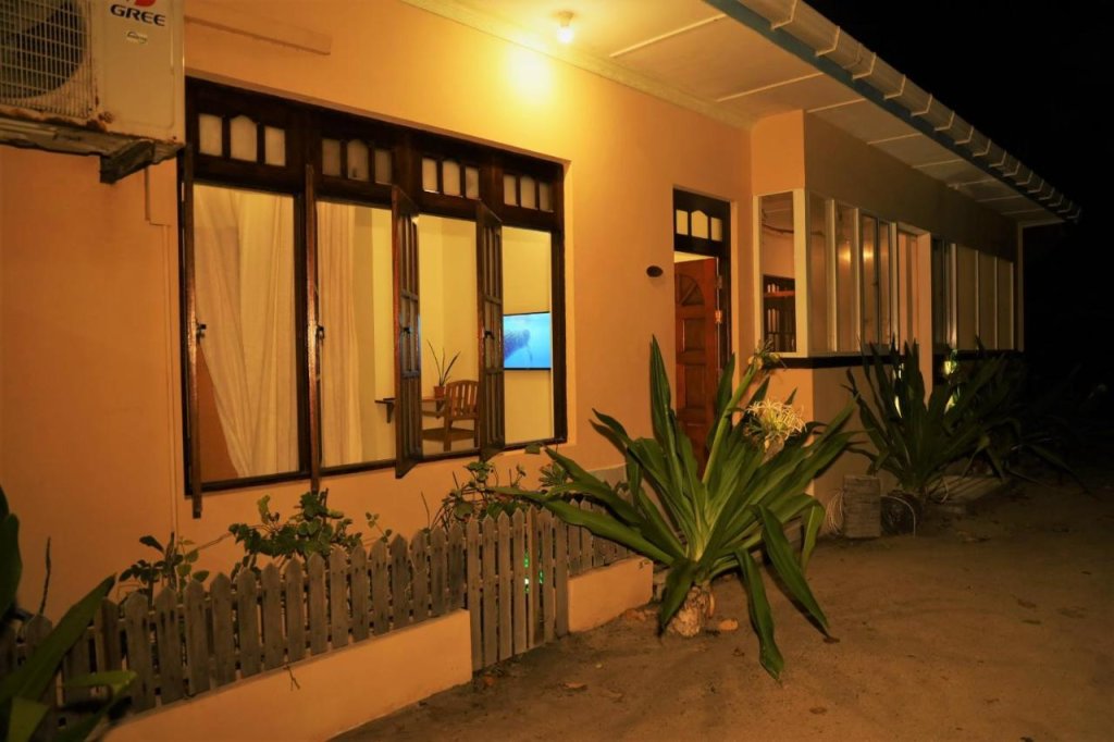 Атолл Алиф-Дхаалу: DHIGURAH BEACH Inn