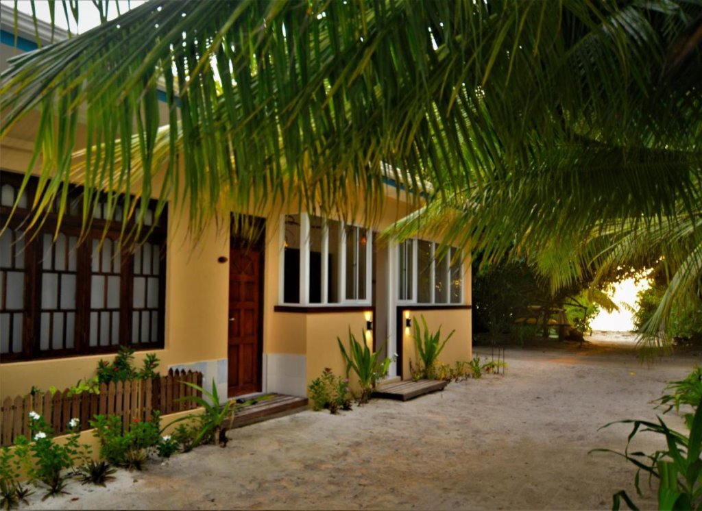 Атолл Алиф-Дхаалу: DHIGURAH BEACH Inn