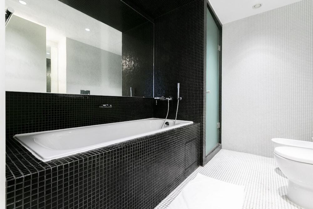 Дубай: Driven Holiday Homes - Limestone House
