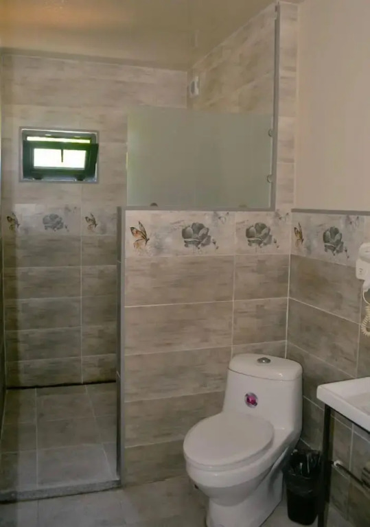 Батуми: Twin Towers by Picnic